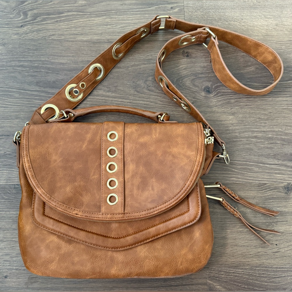 Steve Madden Large Gold Studded Brown Handbag Purse Zip Closure Multiple Pockets